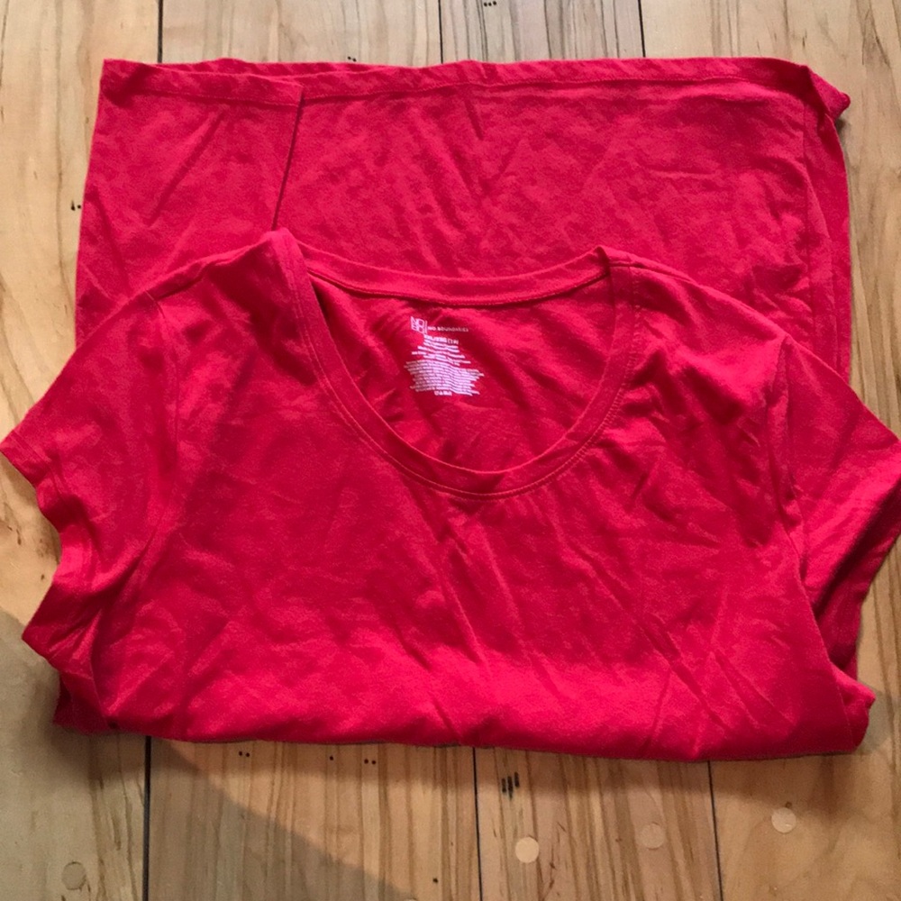 Red tee